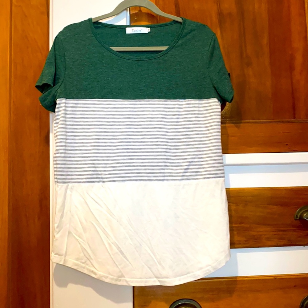 YUNJEY TRIPLE COLOR BLOCK  TSHIRT GREEN WOMENS M